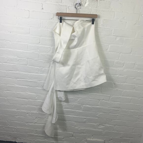 Elliatt White One-Shoulder Mini Dress - Picture 3 of 6